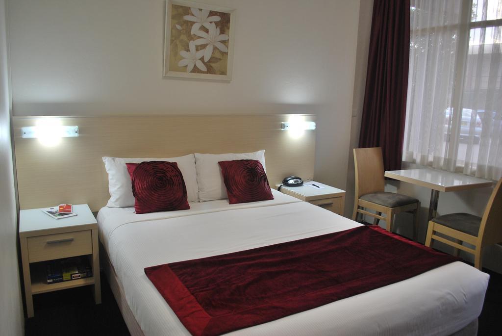 Ashfield Philip Lodge Motel ซิดนีย์ ห้อง รูปภาพ